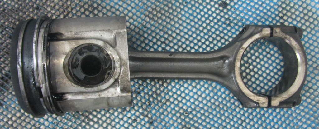 Поршень для Renault  Midlum 2097200