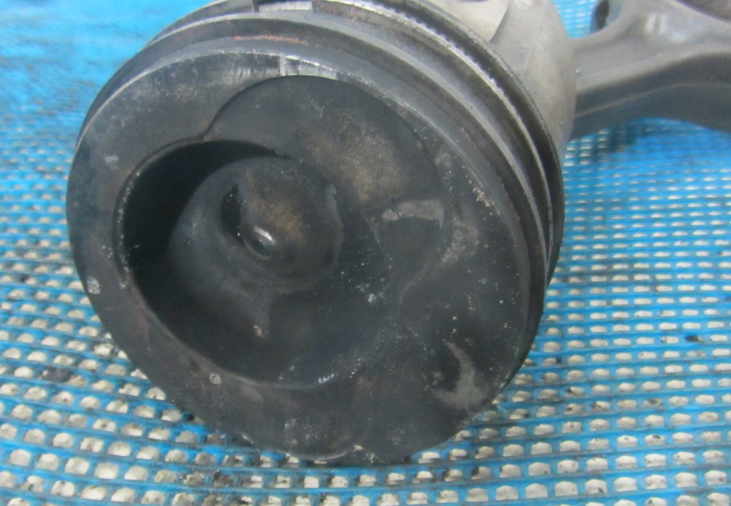 Поршень для Renault  Midlum 2097200