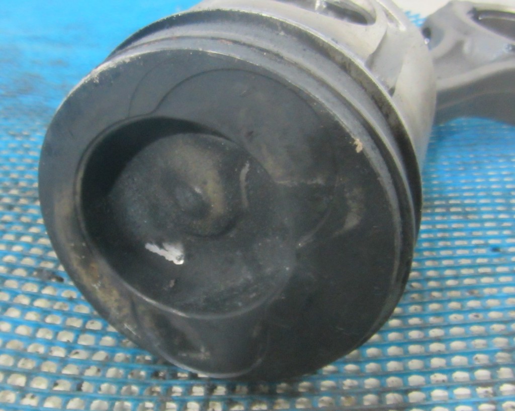 Поршень для Renault  Midlum 5001856103