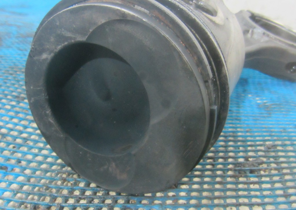 Поршень для Renault  Midlum 5001856103