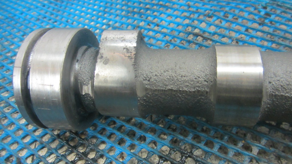 Распредвал для Renault  Midlum 7485136258