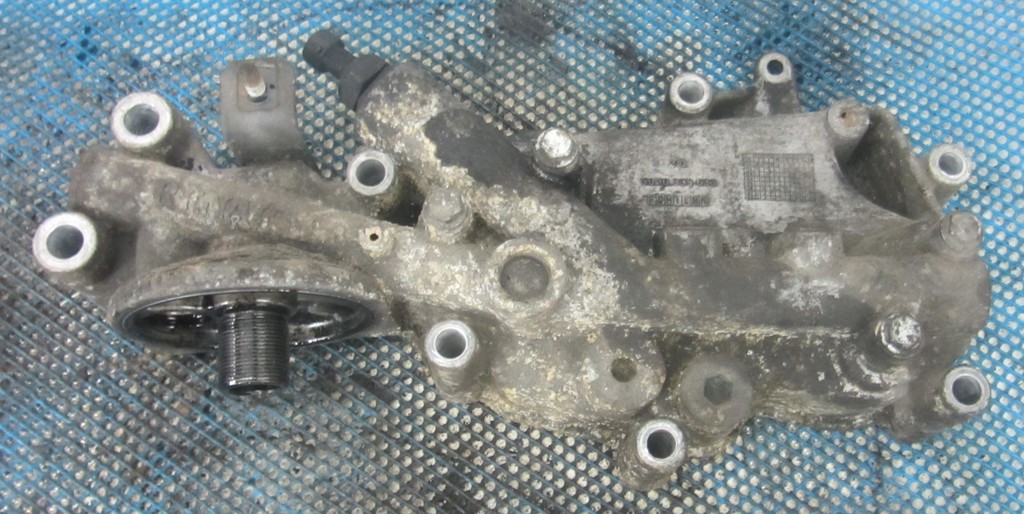 Корпус масляного фильтра для Renault  Midlum 5010339633
