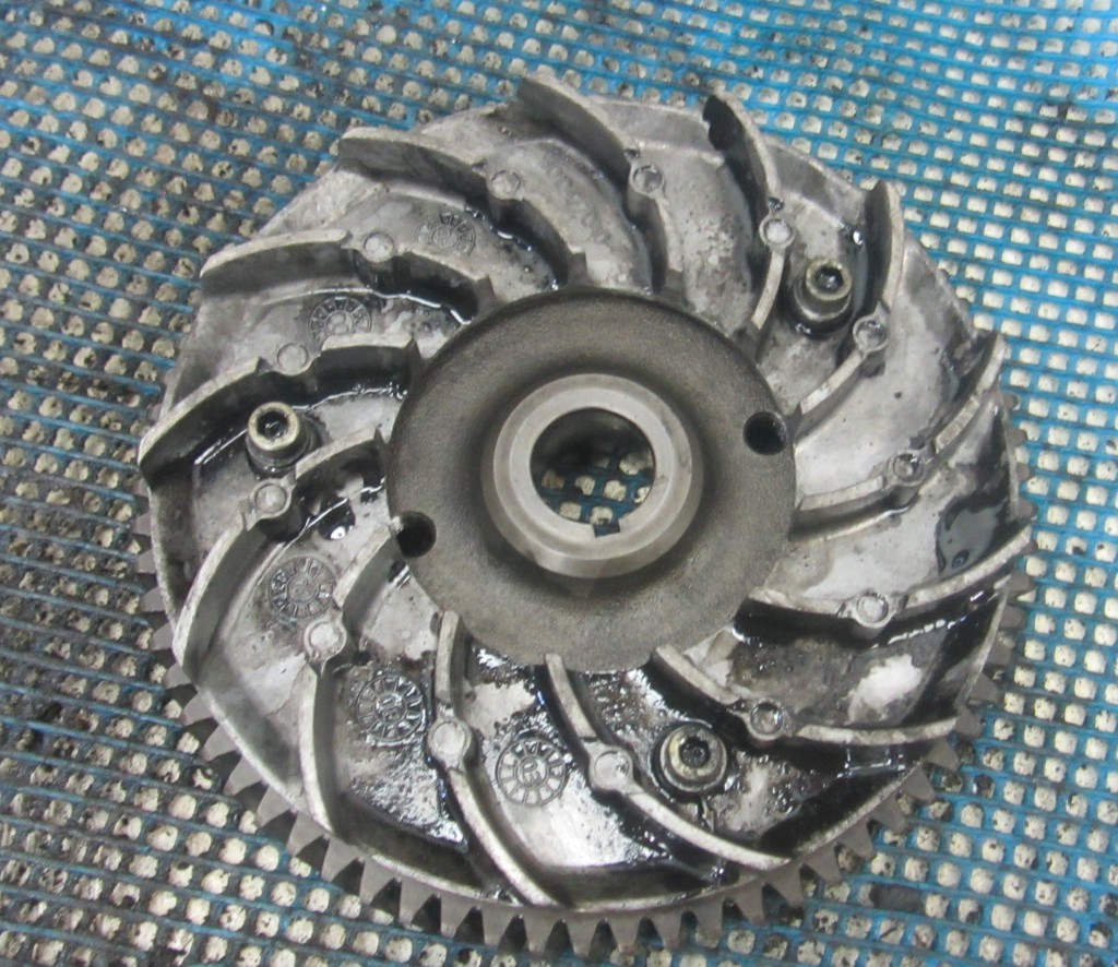 Шестерня Грм для Renault  Midlum 5010450049