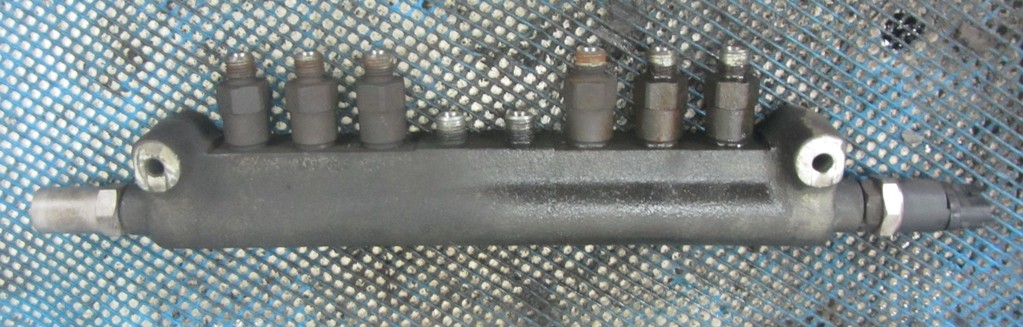 Рейка топливная (рампа) Common Rail для Renault  Midlum 5010450300