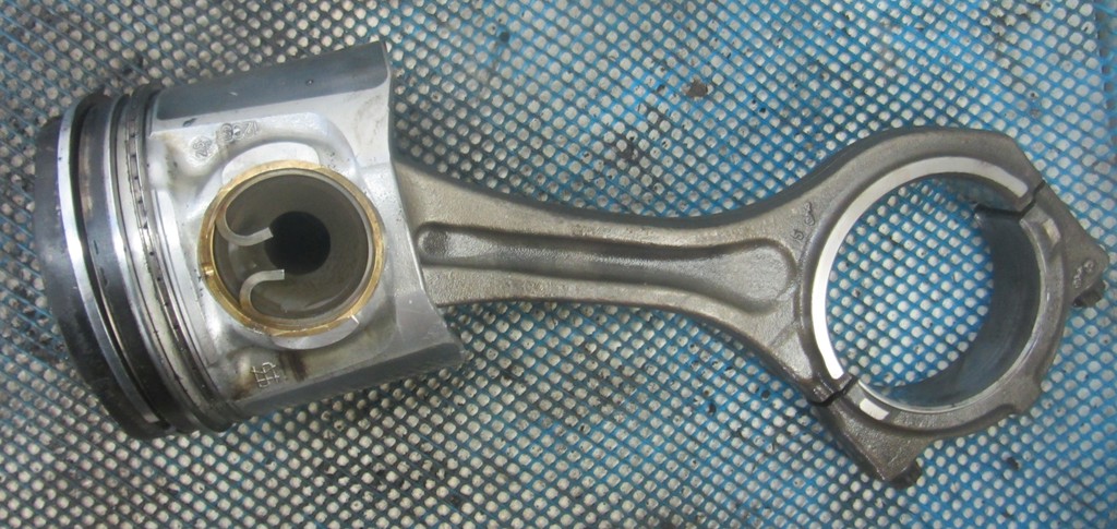 Поршень с шатуном для MAN TGX 51025006391