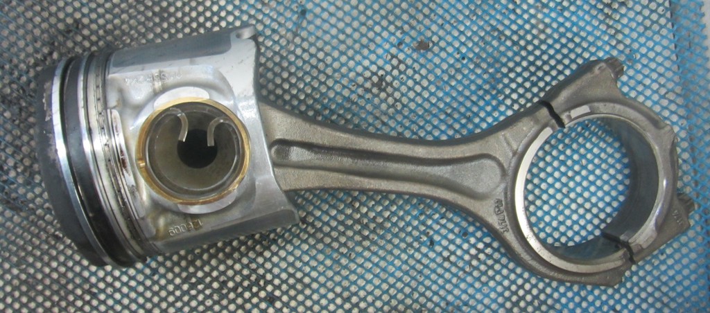 Поршень с шатуном для MAN TGX 51025006391