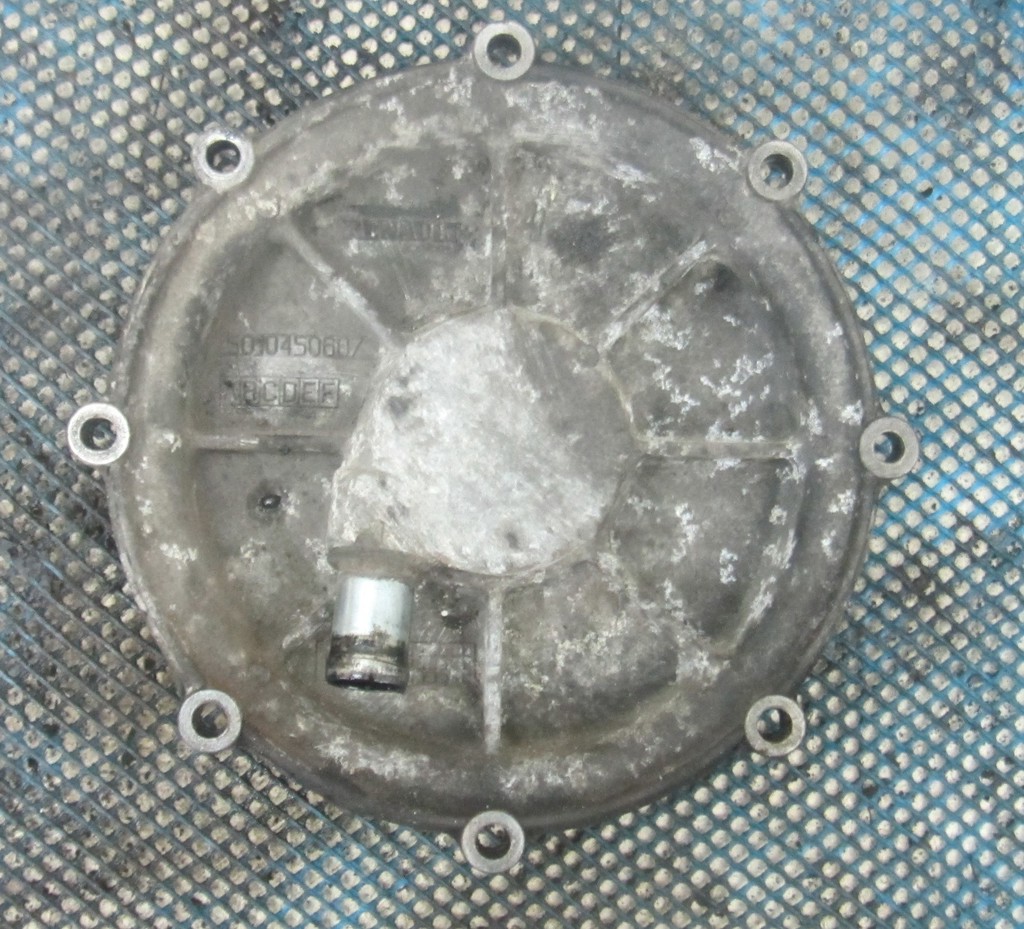 Крышка двигателя передняя для Renault  Midlum 5010450607