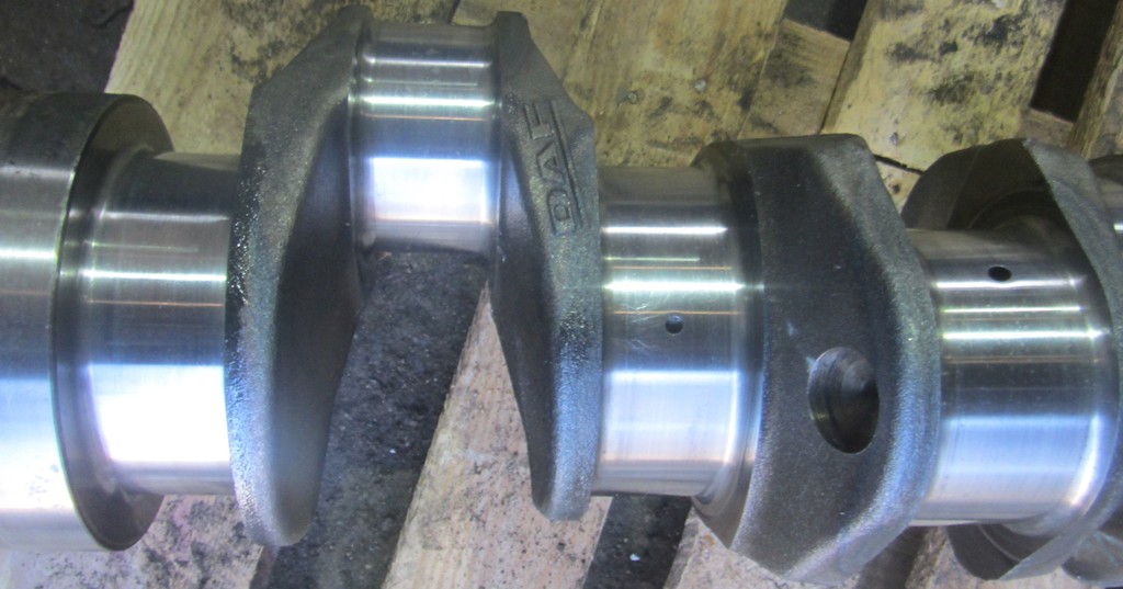 Коленчатый вал двигателя для DAF Xf 105  1684102