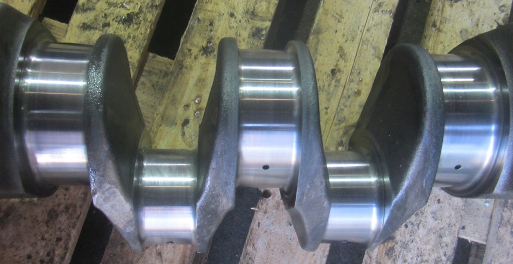 Коленчатый вал двигателя для DAF Xf 105  1684102