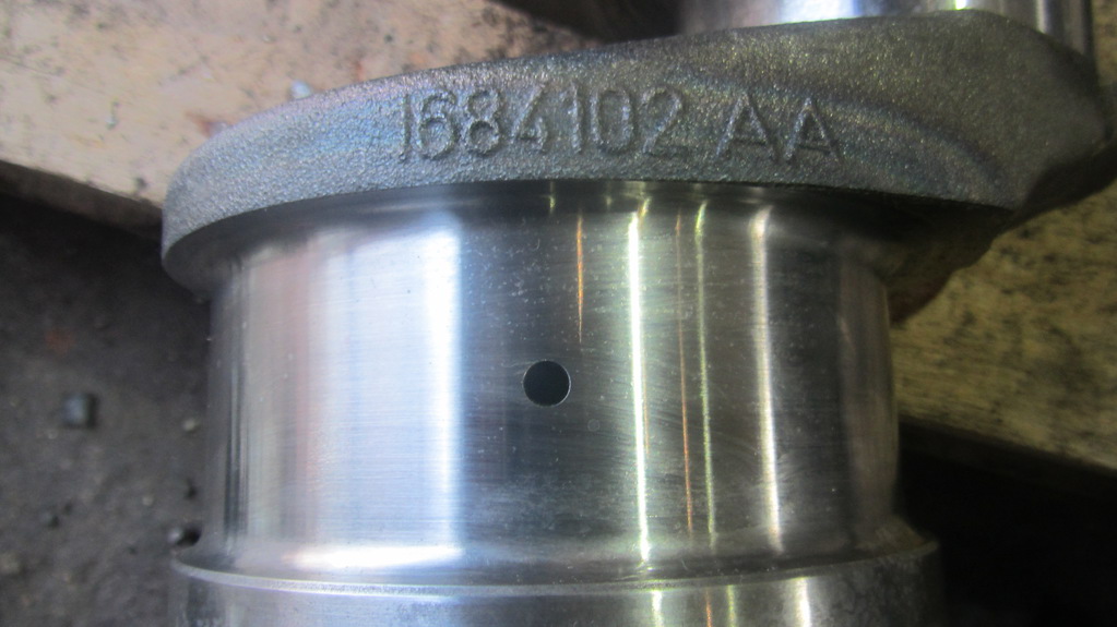 Коленчатый вал двигателя для DAF Xf 105  1684102