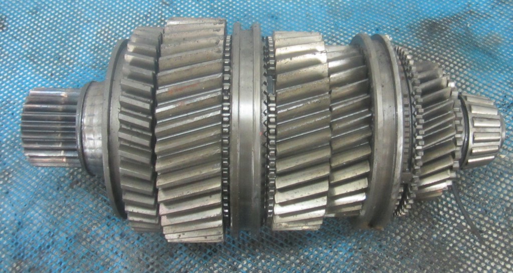 Вал КПП (АКПП, раздатки) для MAN F 2000  1315004072