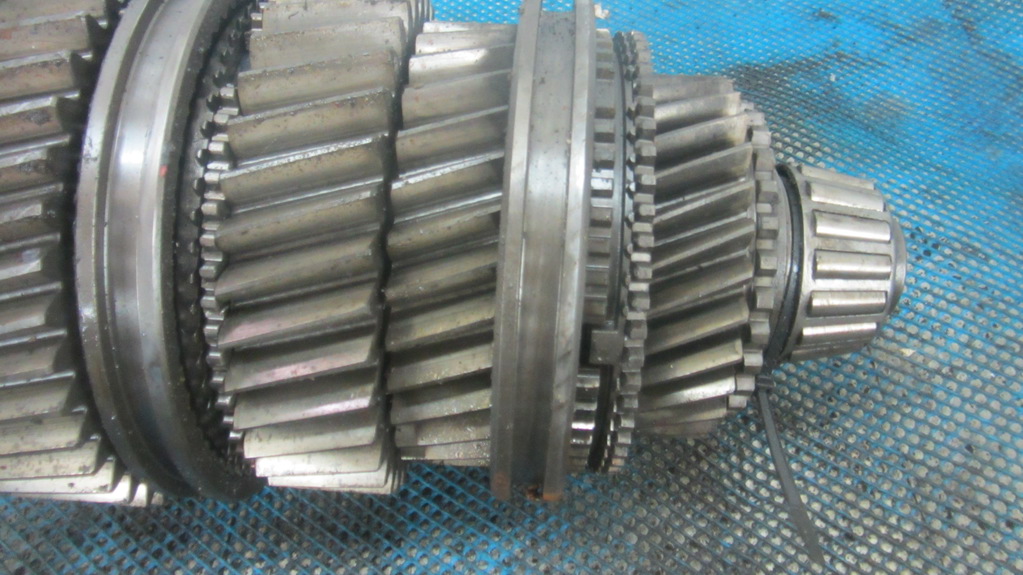Вал КПП (АКПП, раздатки) для MAN F 2000  1315004072