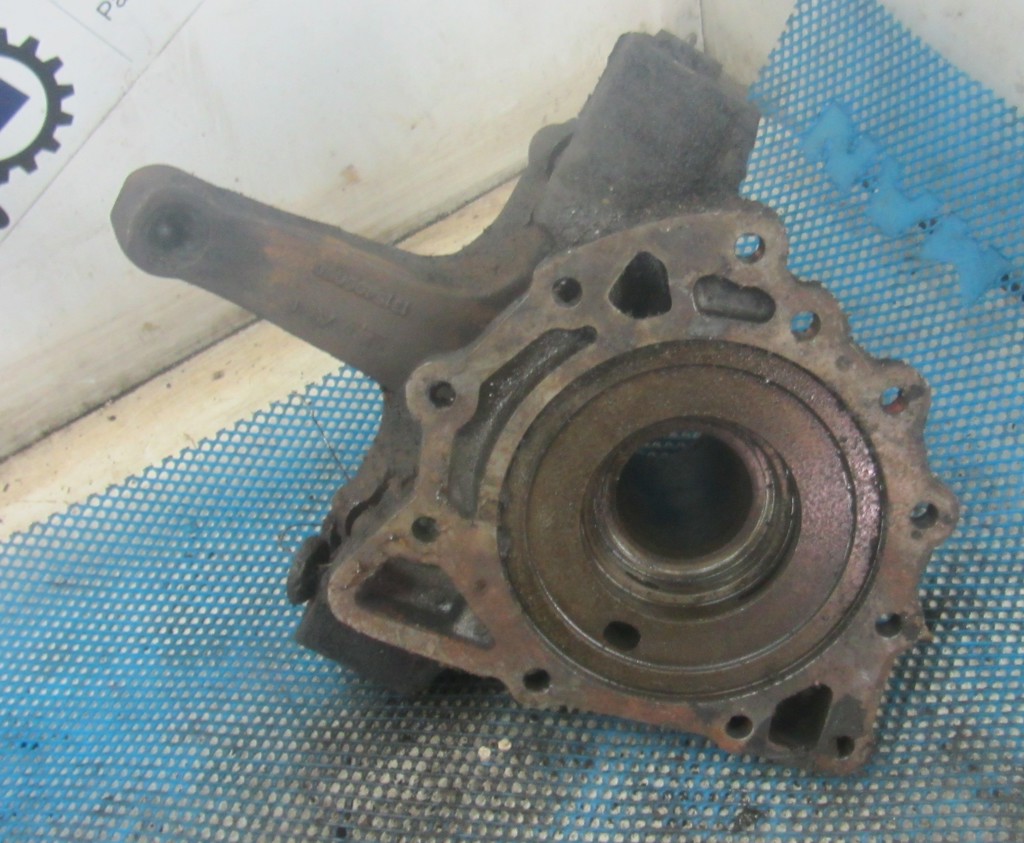 Крышка коробки передач для Renault Kerax 1315402106