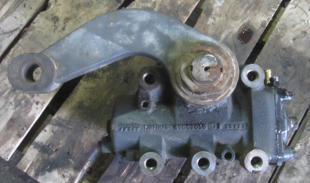 Гидроусилитель руля ( рулевой механизм ) для DAF Xf 105  1444786