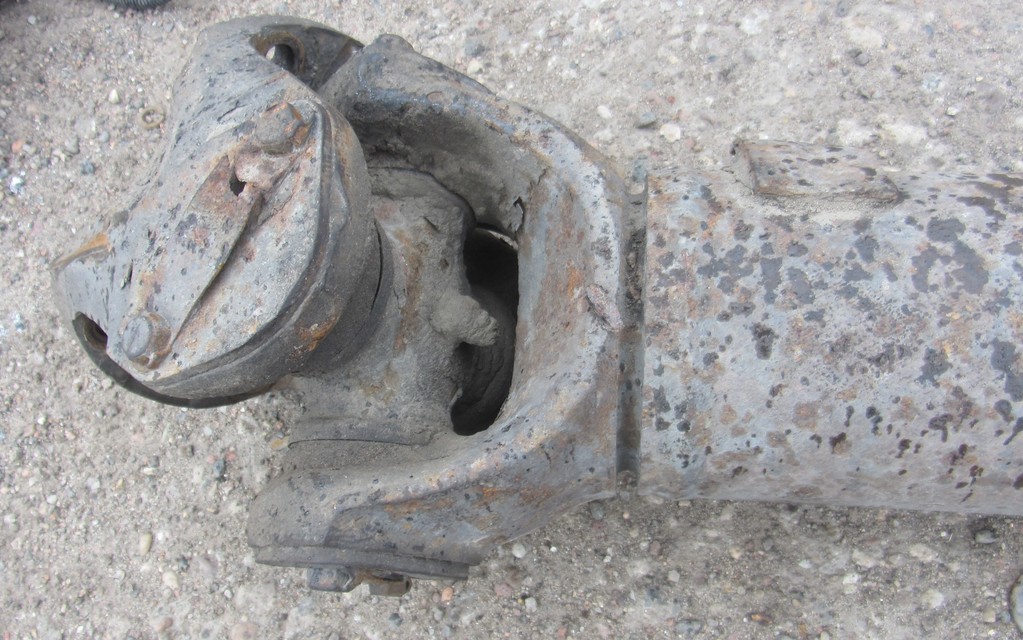 Карданный вал для МАЗ 5440 5440-2201010