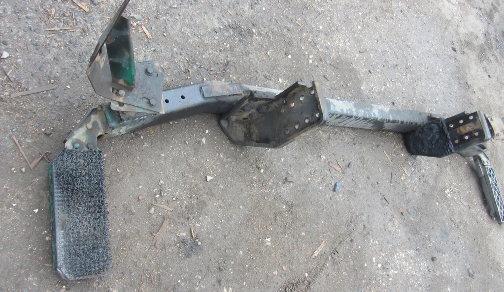 Усилитель бампера переднего для МАЗ 5440 64302809012