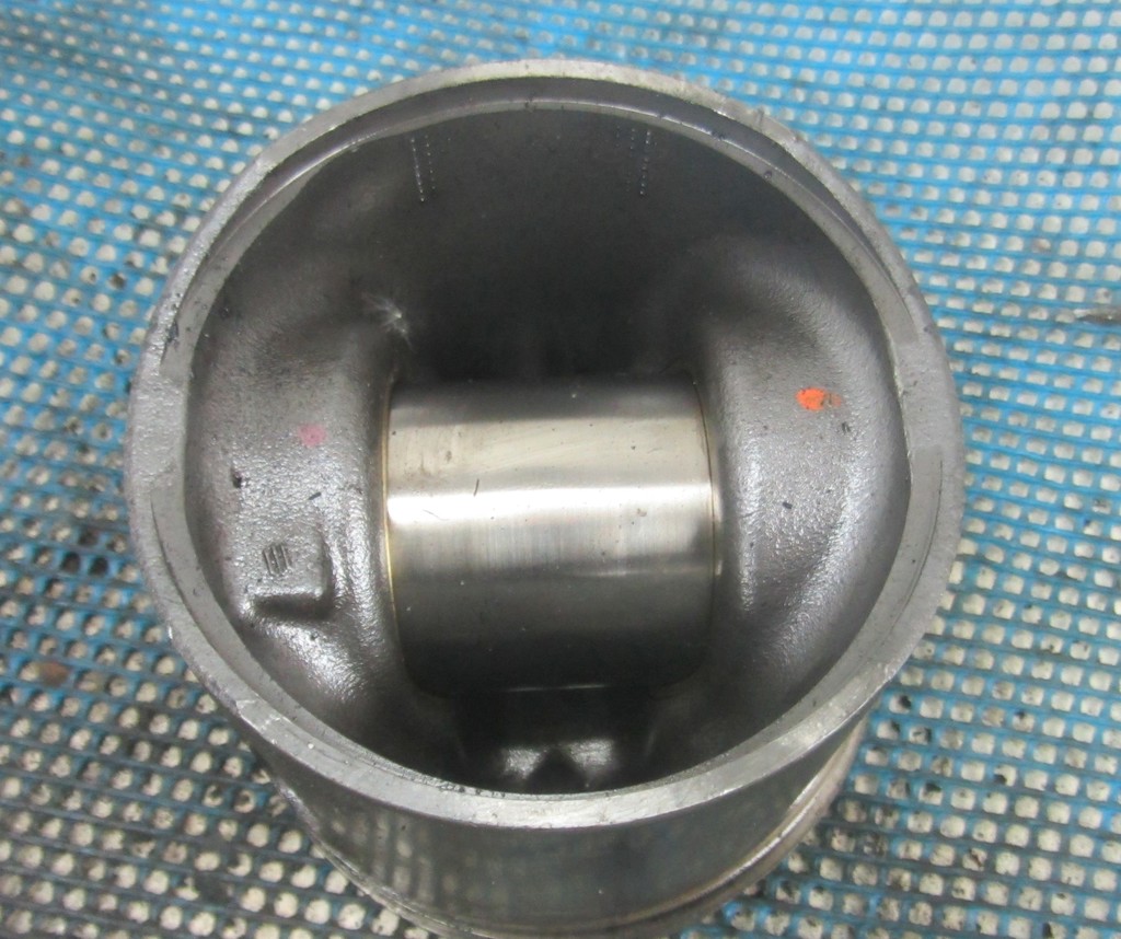 Поршень для MAN TGX 51025006296