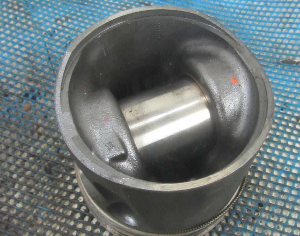 Поршень для MAN TGX 51025006296