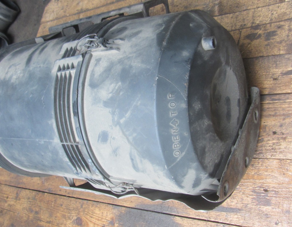 Корпус воздушного фильтра для Mercedes Actros A0180947002