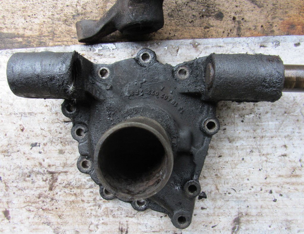 Крышка коробки передач для Iveco Stralis 1315402072