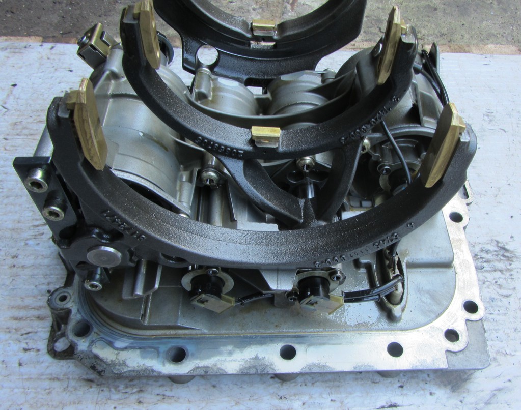 Блок управления АКПП для Renault Magnum DXI 4213650106