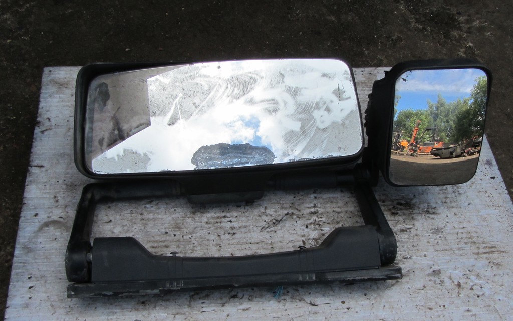 Зеркало левое электрическое для Renault Magnum DXI 5010646155