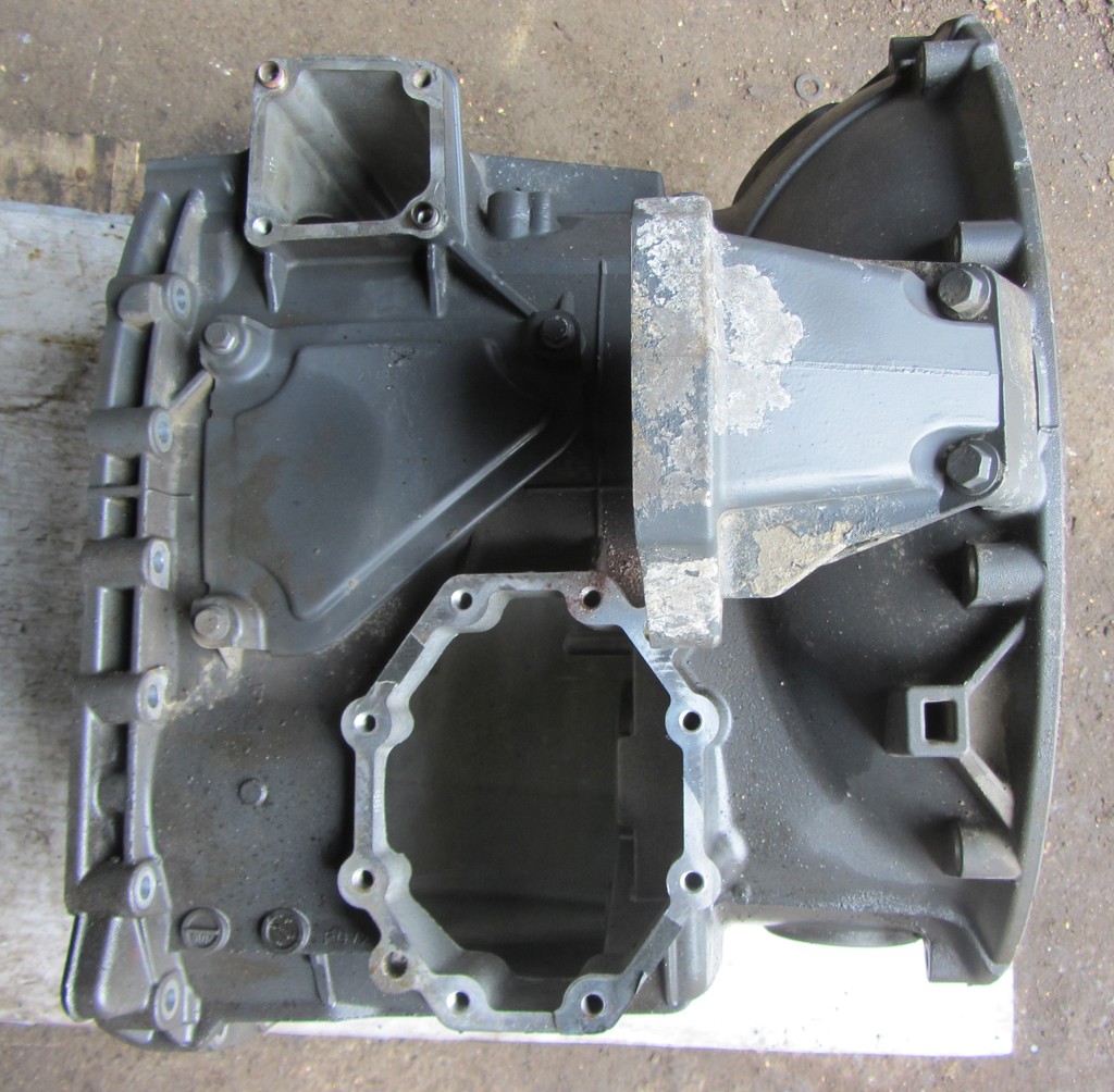 Корпус КПП (колокол) для Scania 6-series 2422161