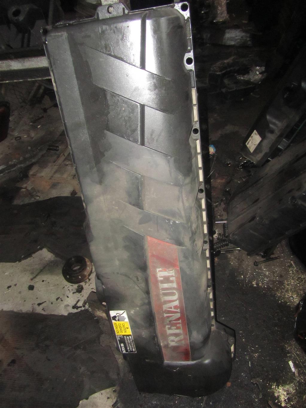 Крышка головки блока (клапанная) для Renault Magnum DXI 205515103