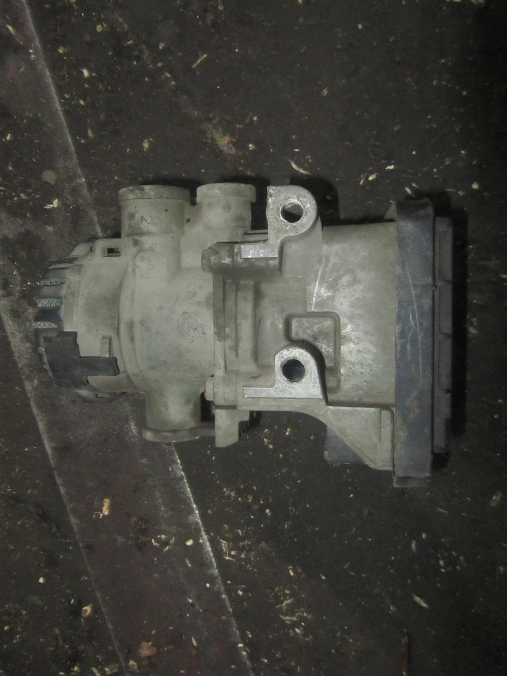 Кран модулятор тормозов передний ebs для Renault Magnum DXI 20828237