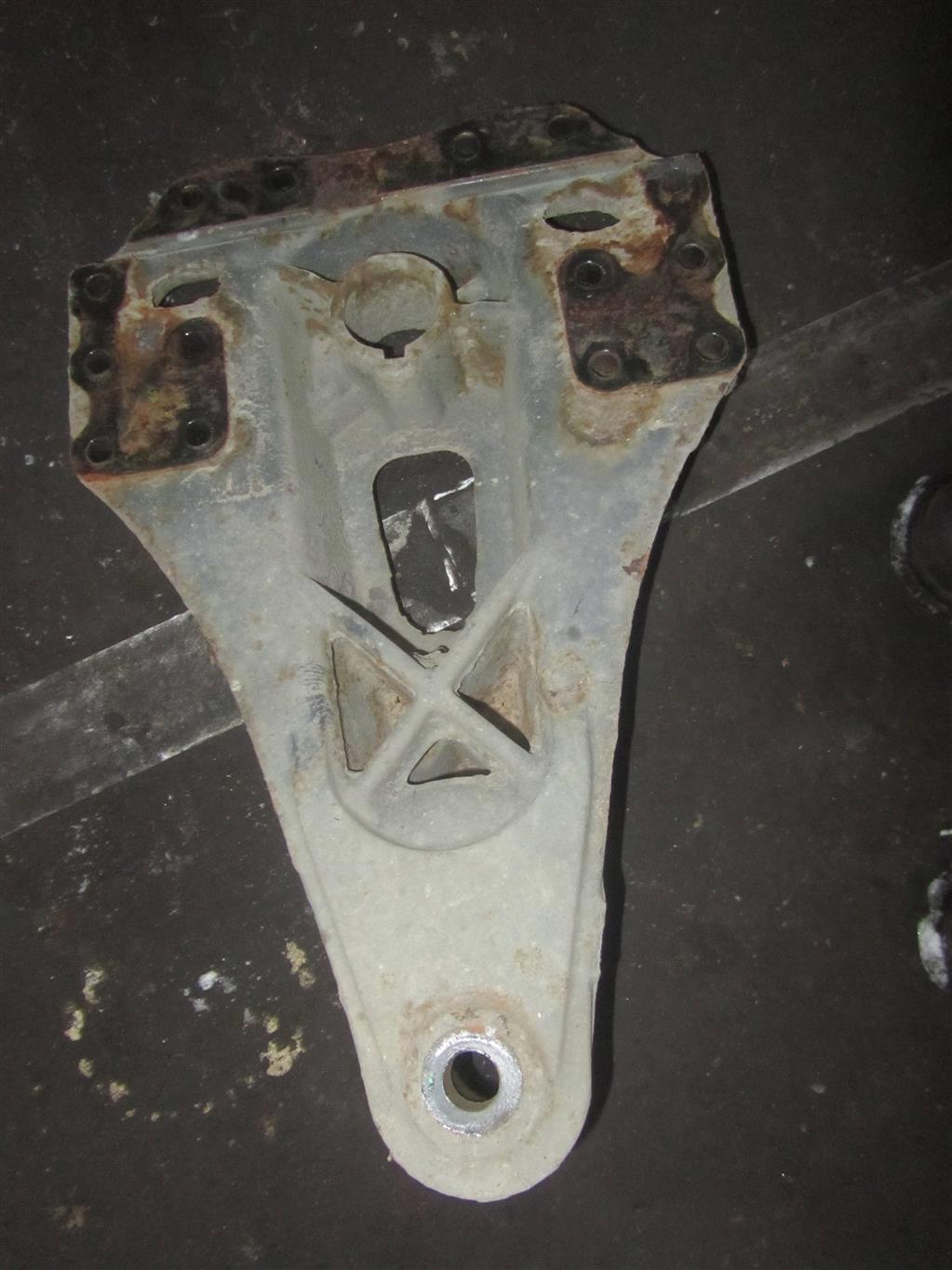 Кронштейн полурессоры для Renault Premium Dci 5010460433