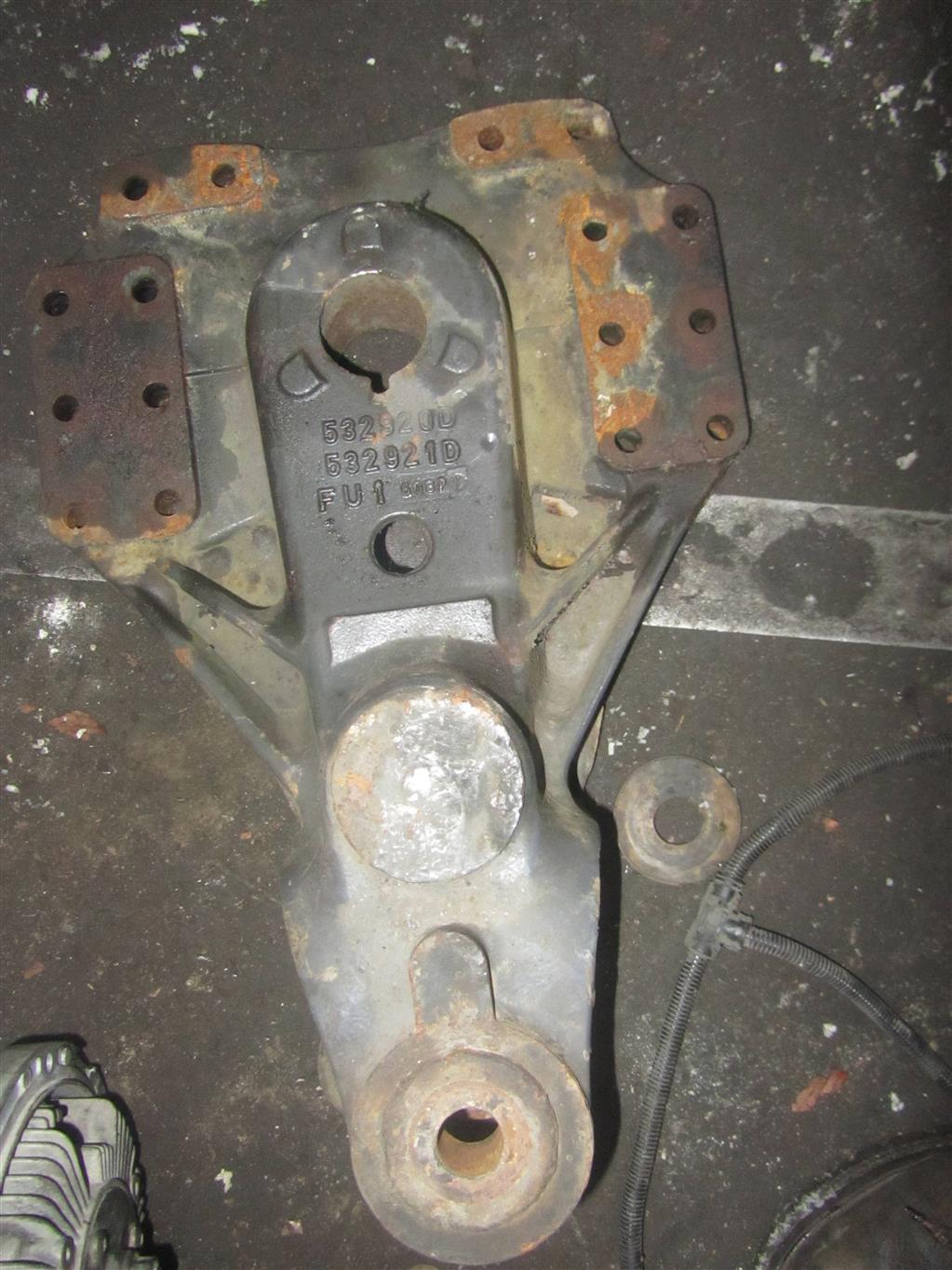 Кронштейн полурессоры для Renault Magnum DXI 532920D