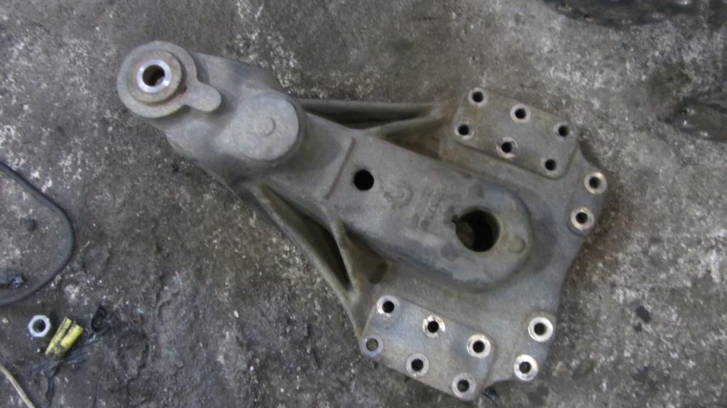 Кронштейн полурессоры для Renault Magnum DXI