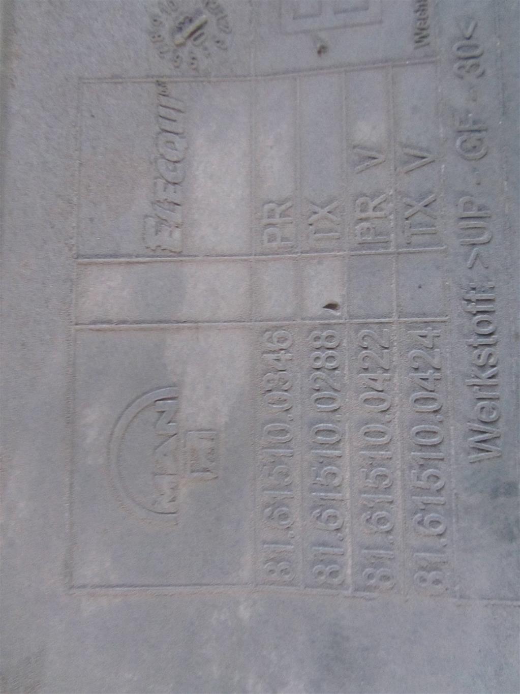 Накладка (удлинитель) двери правой для MAN Tga 81615100346