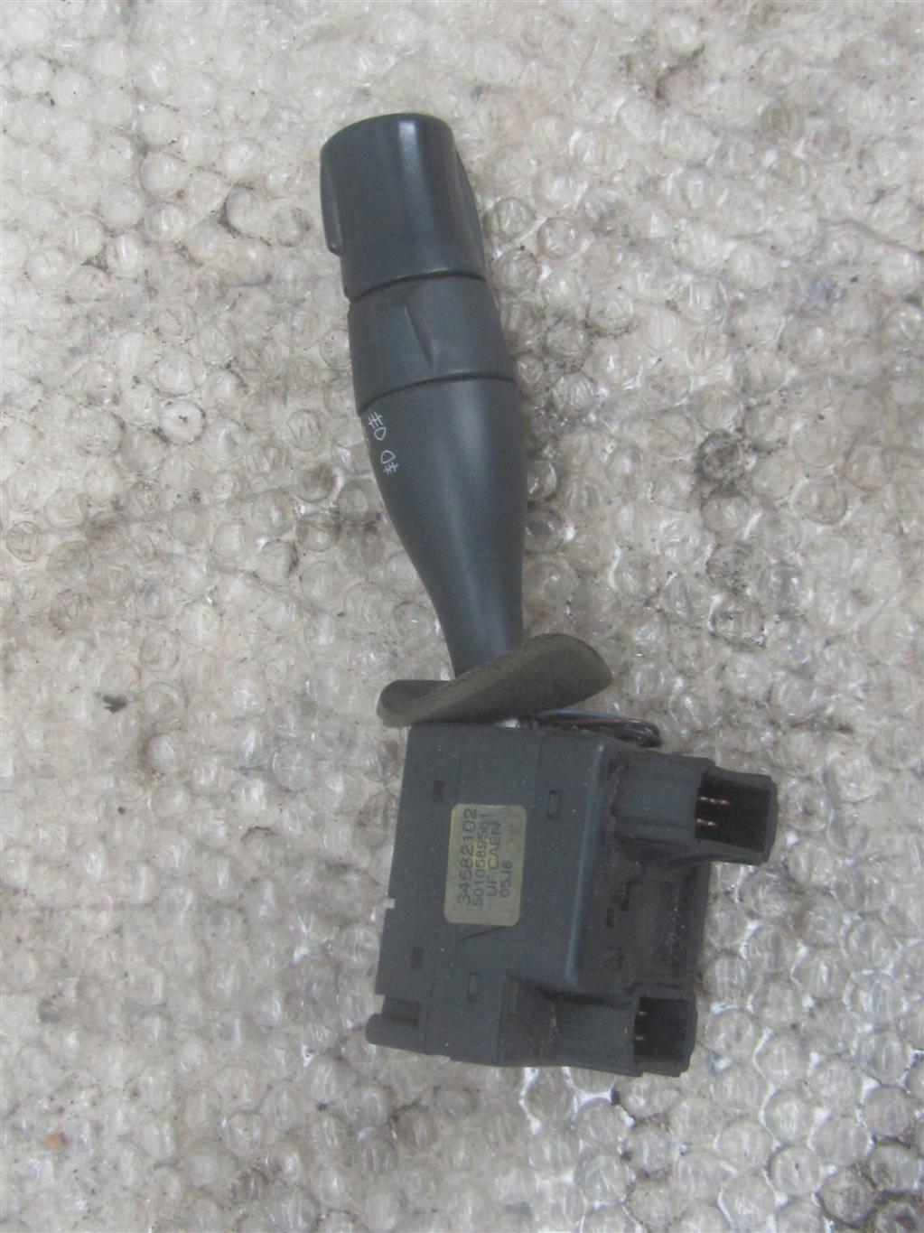 Переключатель подрулевой (стрекоза) для Renault Premium DXI 5010589561