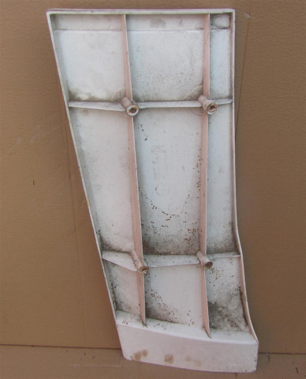 Спойлер кабины для MAN Tga 81629100140