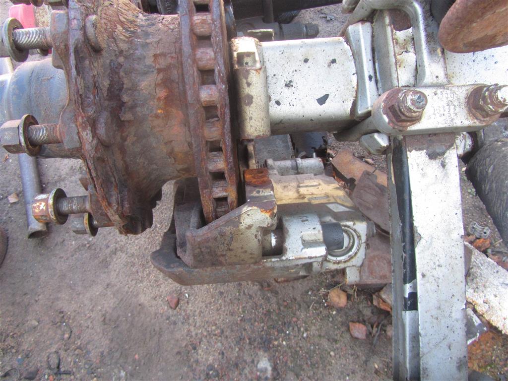 Ось колеса для SCHMITZ sko SHSF 9010 Eco-P