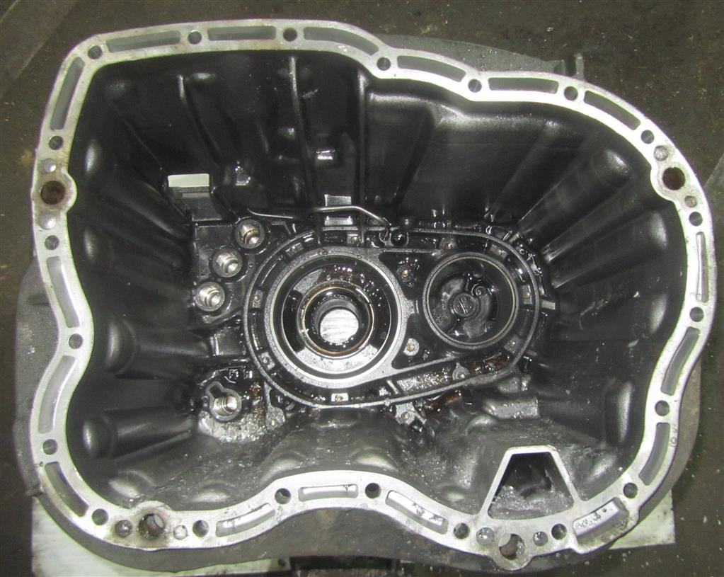 Корпус КПП (колокол) для DAF Xf 105  1325301062