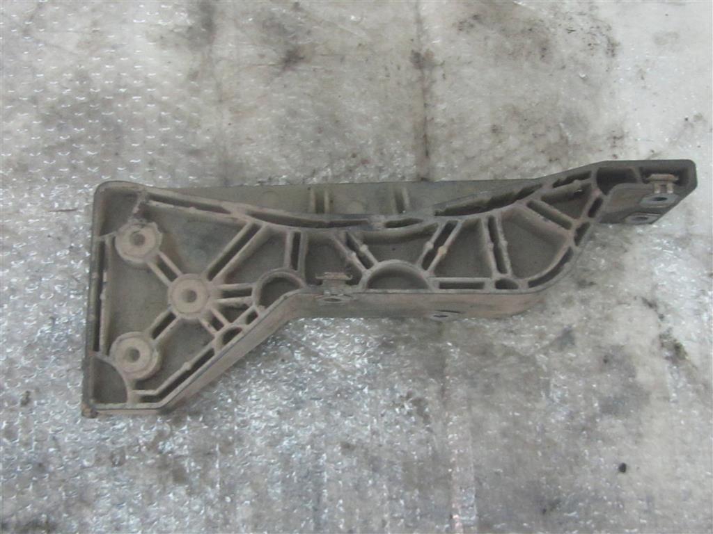 Кронштейн крепления бампера для MAN TGS (ТГС) 81416140013