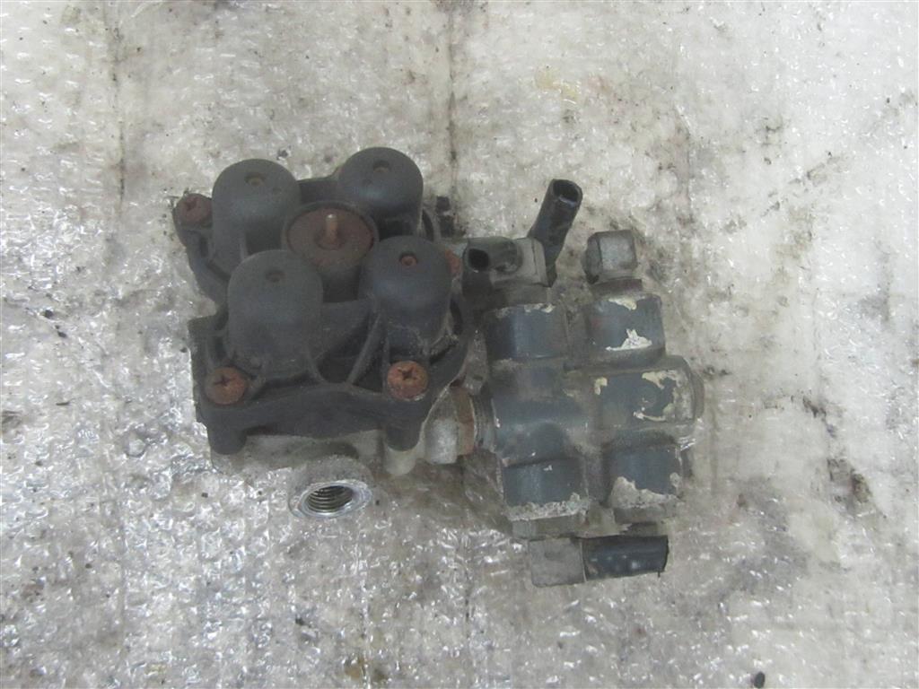 Клапан защитный 4-х контурный для DAF Xf 95 1367504