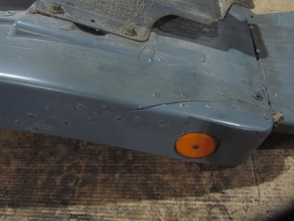 Крыло переднее левое для Mercedes Actros A 9438800306