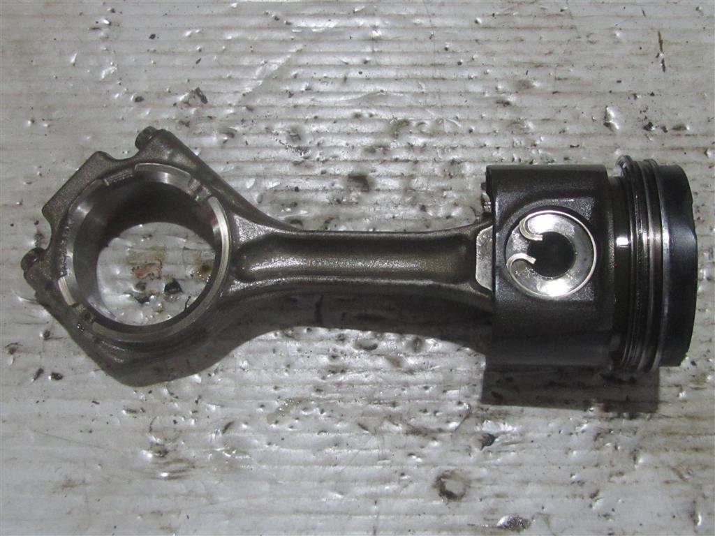 Поршень с шатуном для DAF Xf 105  1736766