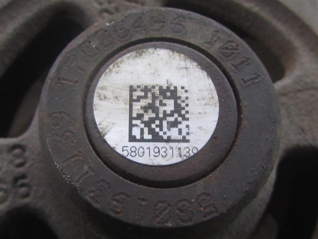 Насос водяной (помпа) для Iveco Stralis 5801931139