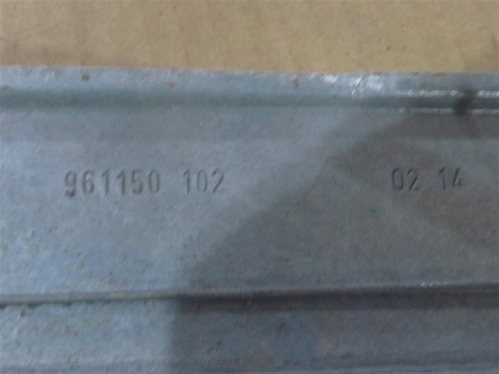 Стеклоподъемник электр. передний правый для Volvo FH4 961151102