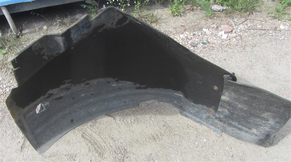 Брызгозащита кабины левая для Renault Magnum Etech 5000938543