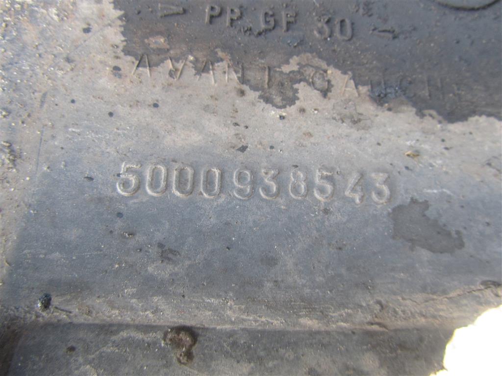 Брызгозащита кабины левая для Renault Magnum Etech 5000938543