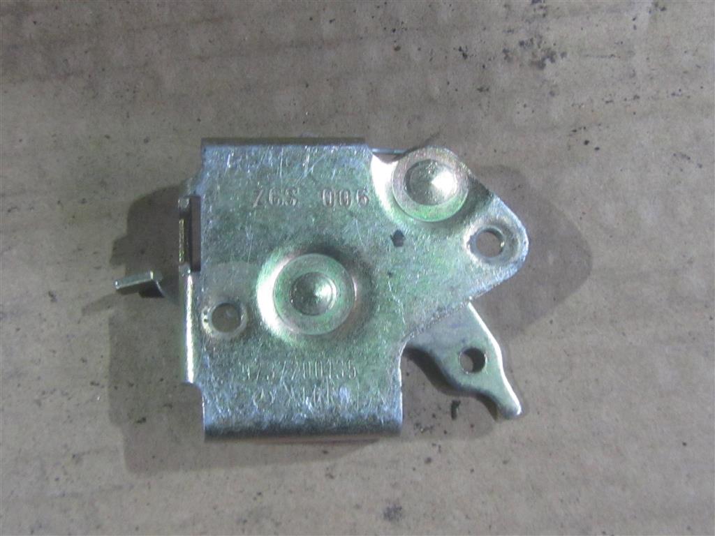 Замок двери передней левой для Mercedes Atego A 9737200135