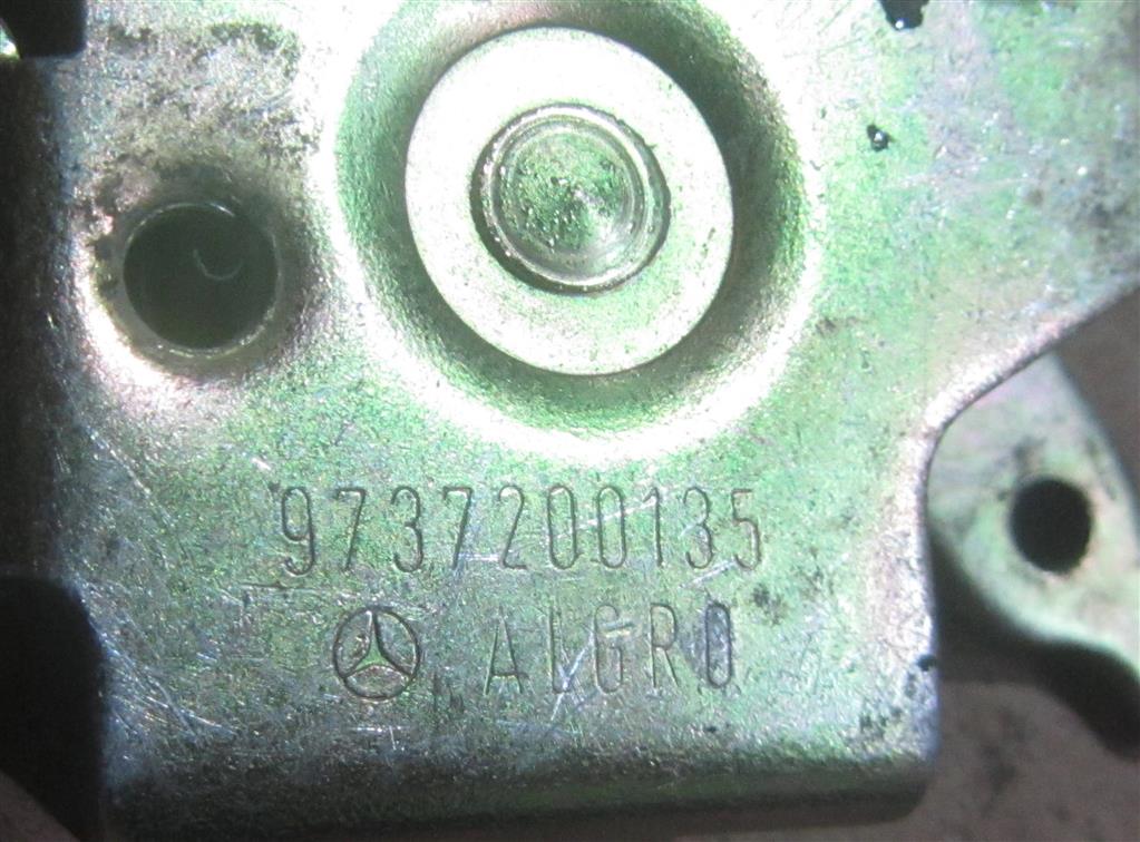 Замок двери передней левой для Mercedes Atego A 9737200135