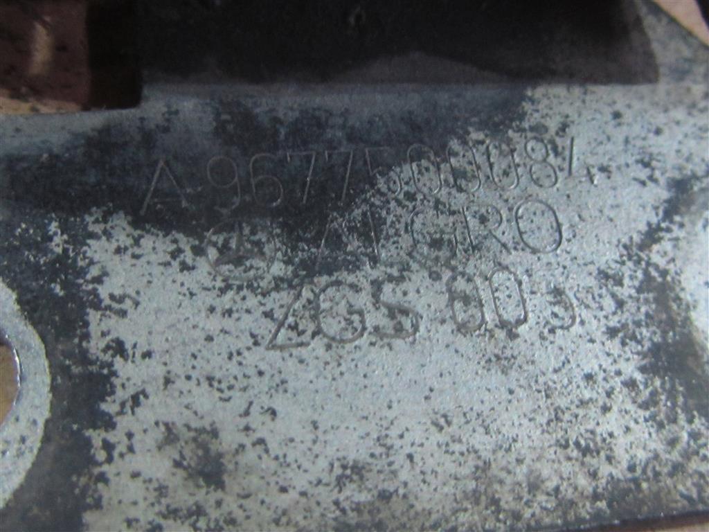 Замок капота для Mercedes Atego A 9677500084