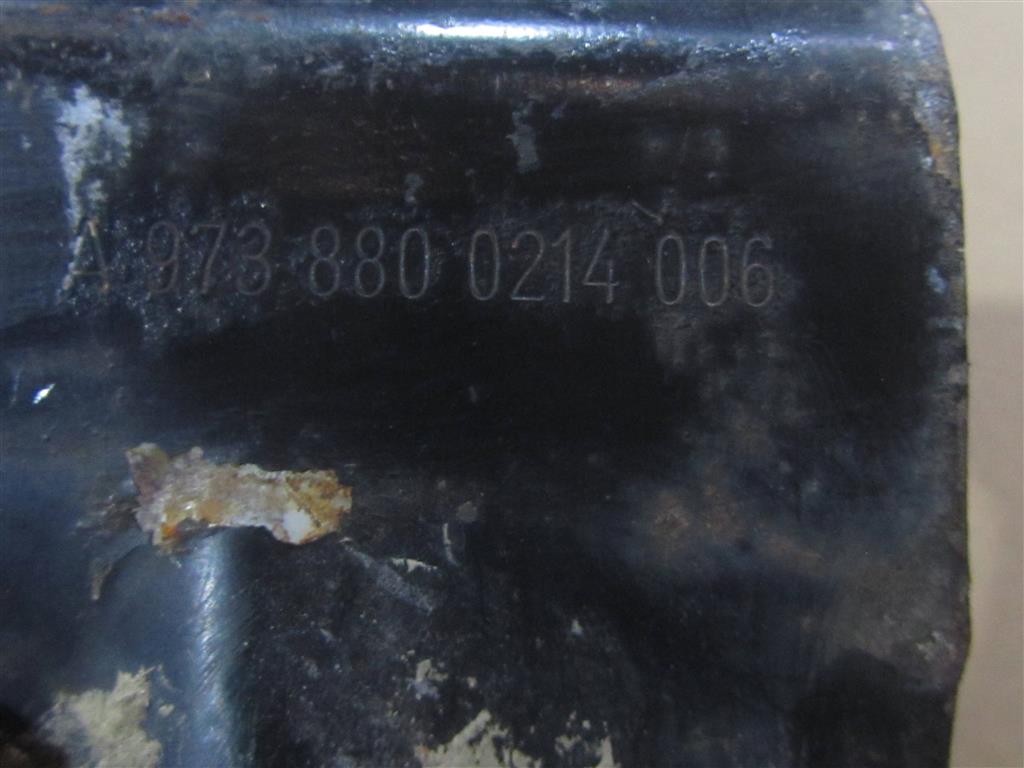 Кронштейн крепления бампера для Mercedes Atego A 9738800214