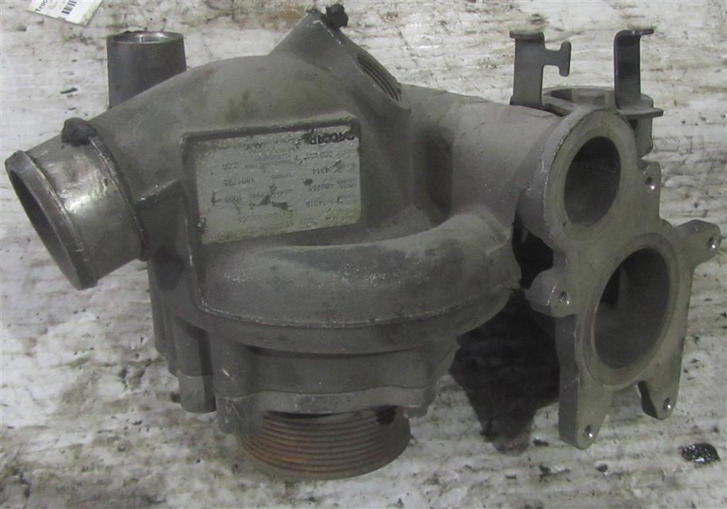 Насос водяной (помпа) для DAF Xf 105  1742258